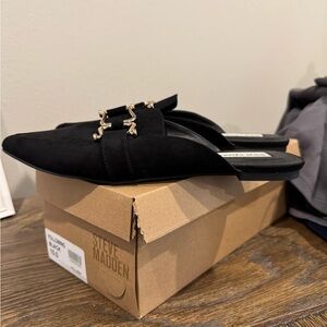 Following Steve Madden mule